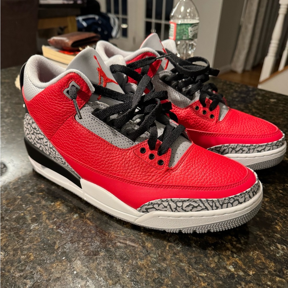 Jordan 3 SE